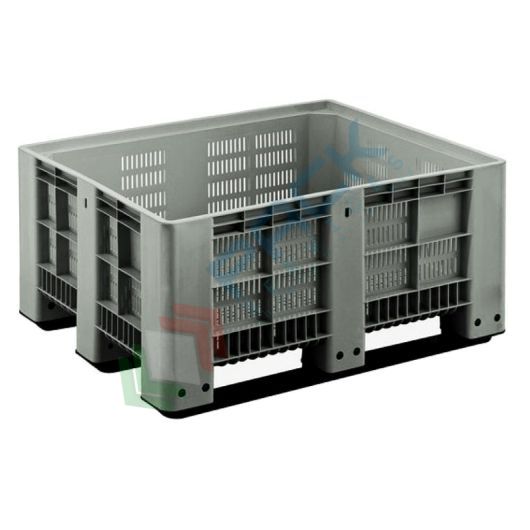 Cassa pallet in plastica (HDPE) 3 traverse, Mis. 1200 L x 1000 P x 580 H mm, portata 310 Kg, volume 650 Lt, Tipologia: Bins Forati, Volume (Lt): 650, Materiale: HDPE, Mis. Base (cm): 100 x 120, Altezza (cm): 60, Base: 3 Traverse, Versione: Standard vendita, produzione, prezzi e offerte