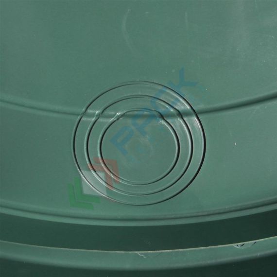 Bidone in plastica (HDPE) per la raccolta dell'acqua piovana, capacità 500 Lt, Mis. Ø 1040 x 890 H mm, colore verde (coperchio incluso), Tipologia: Bidone Acqua Piovana, Capacità: 500 Lt, 4 image vendita, produzione, prezzi e offerte