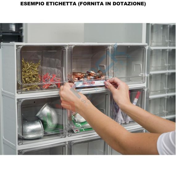 Cassettiera porta minuteria in plastica (PET), con 5 cassetti, Mis. 600 L x 133 P x 132 H mm, colore grigio scuro, Tipologia: Cassettiera Crystal Box, Versione: Profondità 13,3 cm, Cassetti/e nr.: 5, Colore: Grigio Scuro, 7 image vendita, produzione, prezzi e offerte