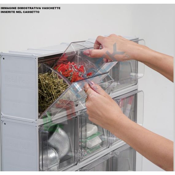 Cassettiera porta minuteria in plastica (PET), con 5 cassetti, Mis. 600 L x 133 P x 132 H mm, colore blu, Tipologia: Cassettiera Crystal Box, Versione: Profondità 13,3 cm, Cassetti/e nr.: 5, Colore: Blu, 4 image vendita, produzione, prezzi e offerte