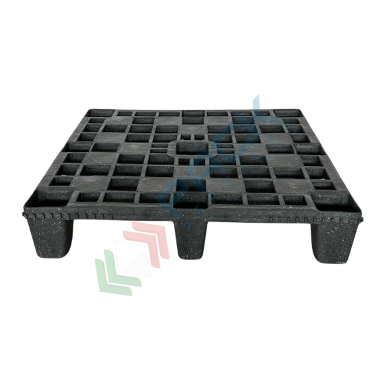 Pallet in plastica riciclata (PP), Mis. 750 L x 750 P x 140 H mm, con 9 piedi, piano forato, portata statica 600 Kg, portata dinamica 300 Kg, Tipologia: Pallet per Spedizioni, Mis. Base (cm): 75 x 75, Piano Superiore: Forato, Base d’Appoggio: 9 Piedi, Portata Statica (Kg): 600, Portata Dinamica (Kg): 300, Portata su Scaffale (Kg): NO, Altezza (cm): 14, 7 image vendita, produzione, prezzi e offerte