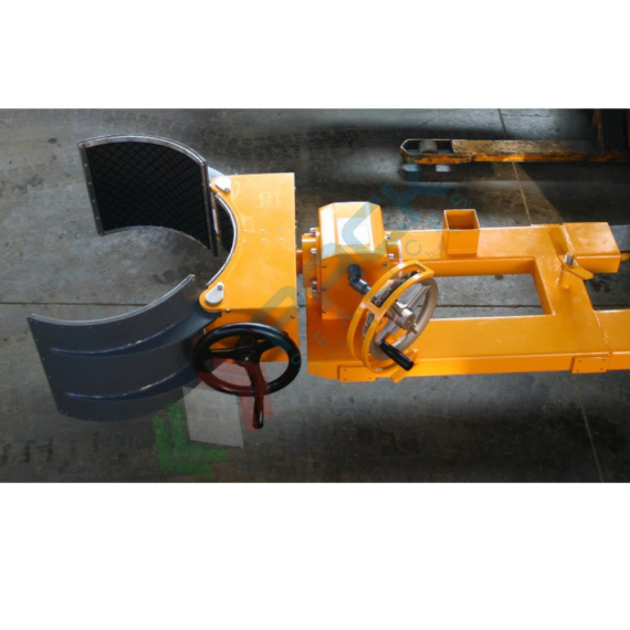 Girafusti manuale laterale a diametro variabile, in acciaio verniciato, inforcabile, Mis. 1750 L x 750 P x 450 H mm, ideale per fusti in metallo e plastica, 3 image vendita, produzione, prezzi e offerte