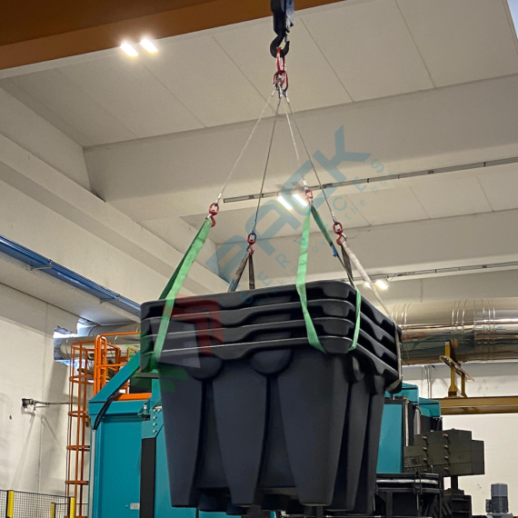 Vasca di contenimento liquidi impilabile, in plastica (PE) con griglia, ideale per 1 IBC 1000 Lt, volume di raccolta 1100 Lt, Mis. 1450 L x 1450 P x 1000 H mm, Tipologia: Vasca per Cisterne, Ideale per: 1 Cisterna, Versione: Inseribile, Materiale: Plastica, Volume di Raccolta (Lt): 1100, 16 image vendita, produzione, prezzi e offerte