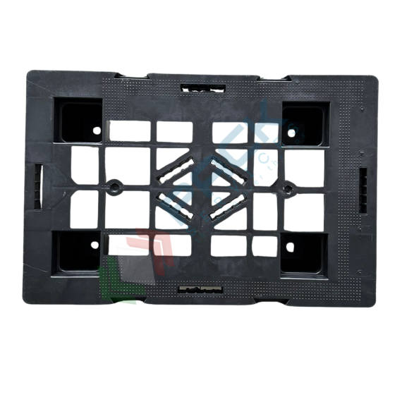 Pallet in plastica riciclata (PP), Mis. 400 L x 600 P x 124 H mm, con 4 piedi, piano forato, portata statica 700 Kg, portata dinamica 200 Kg, Tipologia: Pallet per Spedizioni, Mis. Base (cm): 40 x 60, Piano Superiore: Forato, Base d’Appoggio: 4 Piedi, Portata Statica (Kg): 700, Portata Dinamica (Kg): 200, Portata su Scaffale (Kg): NO, Altezza (cm): 12,4, 9 image vendita, produzione, prezzi e offerte
